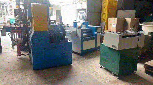 Equipment for processing silicone rubber