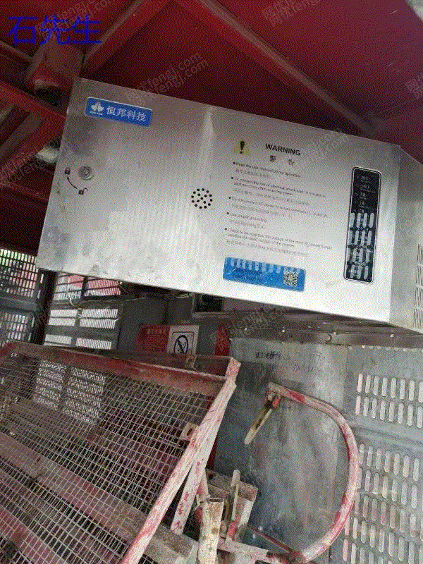 二手建筑施工电梯出售