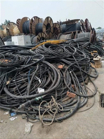 湖南省長沙で廃棄電線ケーブルを長期回収