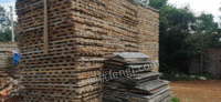 A large number of waste wood squares and templates are recycled in Wuhu, Anhui Province