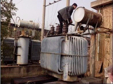 A batch of second-hand high and low voltage transformers recovered at high prices in Shenzhen