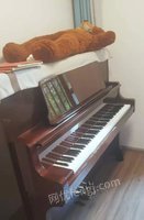 出售个人二手钢琴设备