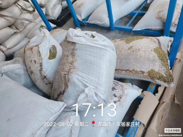 山东青岛出售20.9吨芝麻+57.9吨绿豆