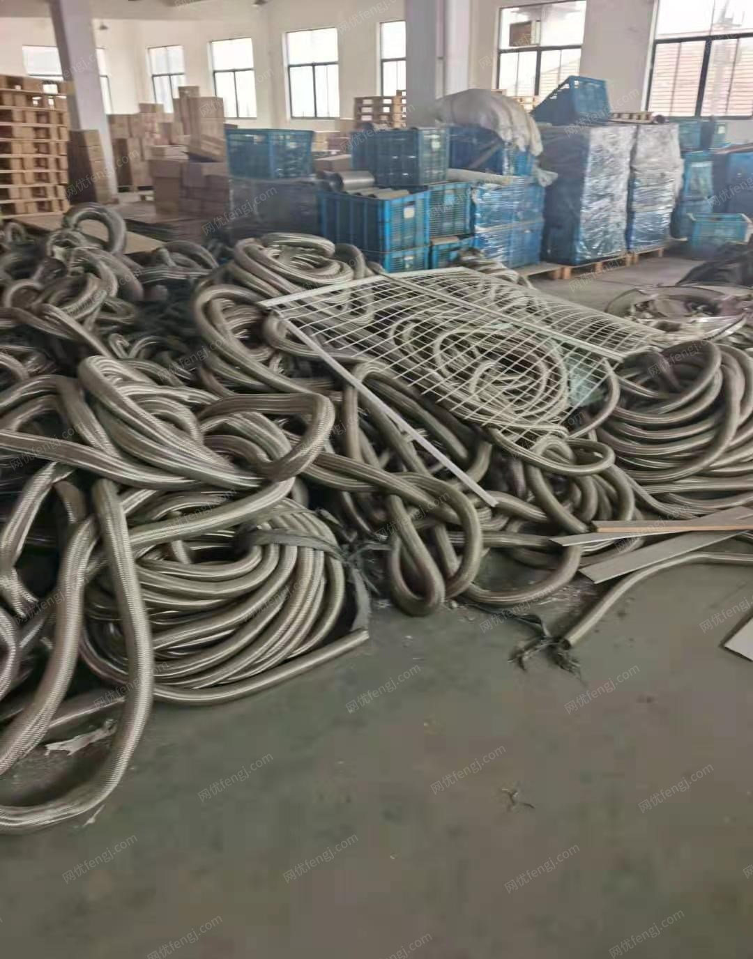 江苏泰州库存不锈钢波纹管网套出售