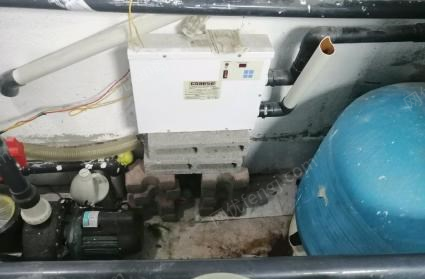 黑龙江哈尔滨出售8成新泳池专用水泵，储水罐