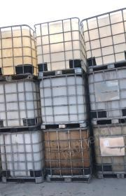广西玉林出售二手吨桶一批， 完好，可以二次使用
