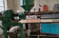 辽宁辽阳出售19年购买的三庆吹塑机，生产一年半，后未用