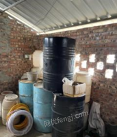 四川绵阳出售1500升吨桶容器，有需要的联系