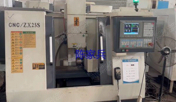 Jiangsu sells small CNC milling machines with the fourth axis to process small pieces