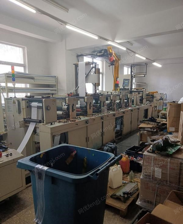 江苏泰州因公司搬迁，在位打包转让二手2015年330柔印机，2019年2米分切机,2012年中天330平板模切机
