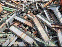 回收各种废钢铁，钢板料，剪料，彩钢瓦，钢筋等