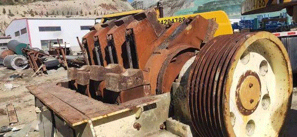 A batch of sand and gravel processing equipment recovered in Qujing