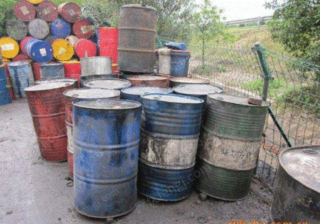 Гости Гуанси массово перерабатывают отработанное масло, отработанное промышленное масло, отработанное дизельное топливо, отработанное моторное масло