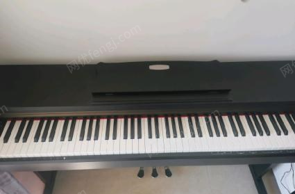 内蒙古兴安盟9成新艾茉森 ap-210钢琴出售