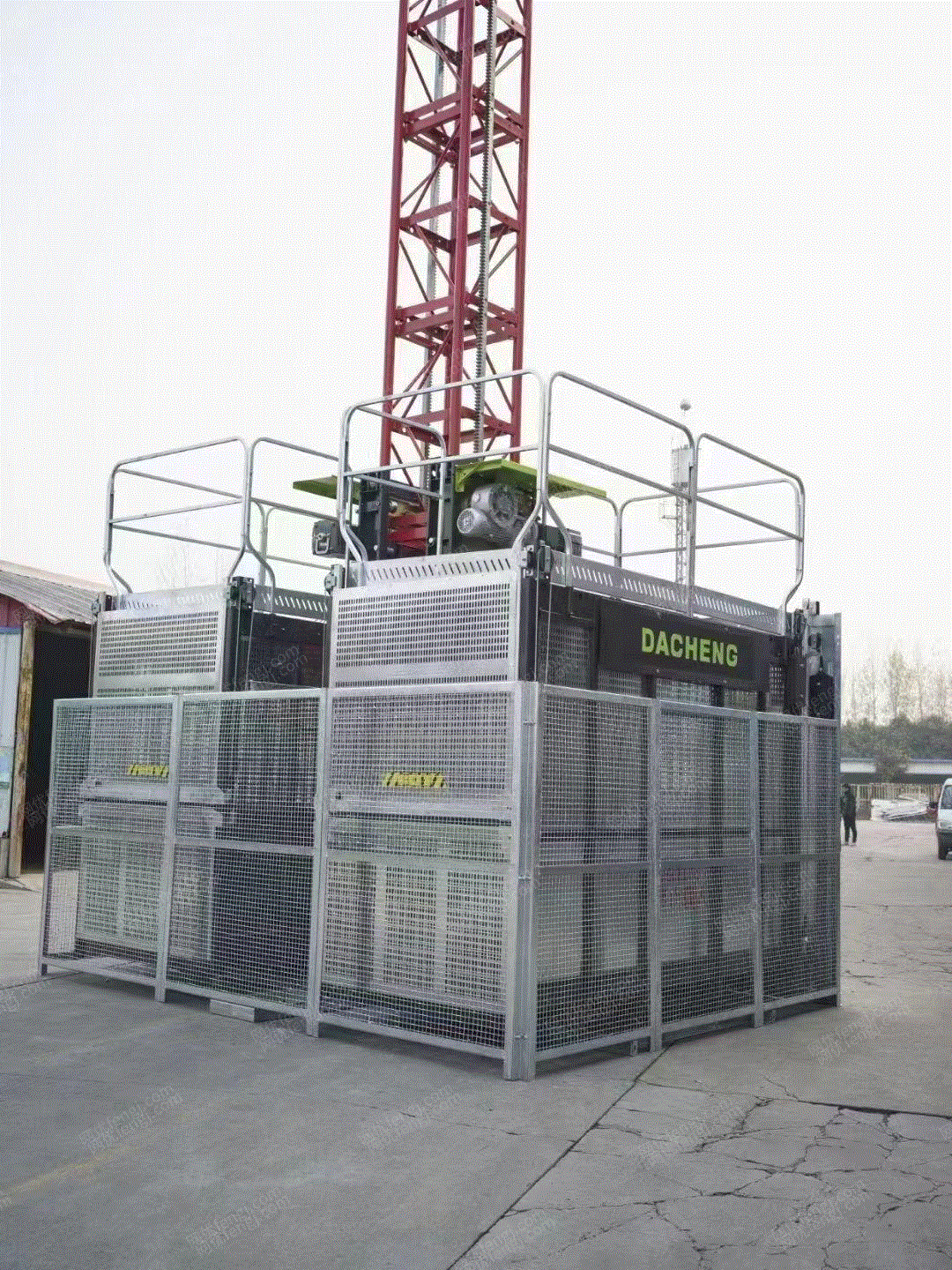 二手建筑施工電梯出售