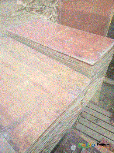 江蘇省常州市、中古の木方型枠を大量に回収
