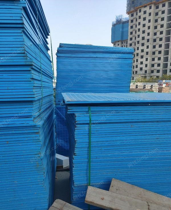 北京昌平区因工地完工，转让外架用钢网片90/180