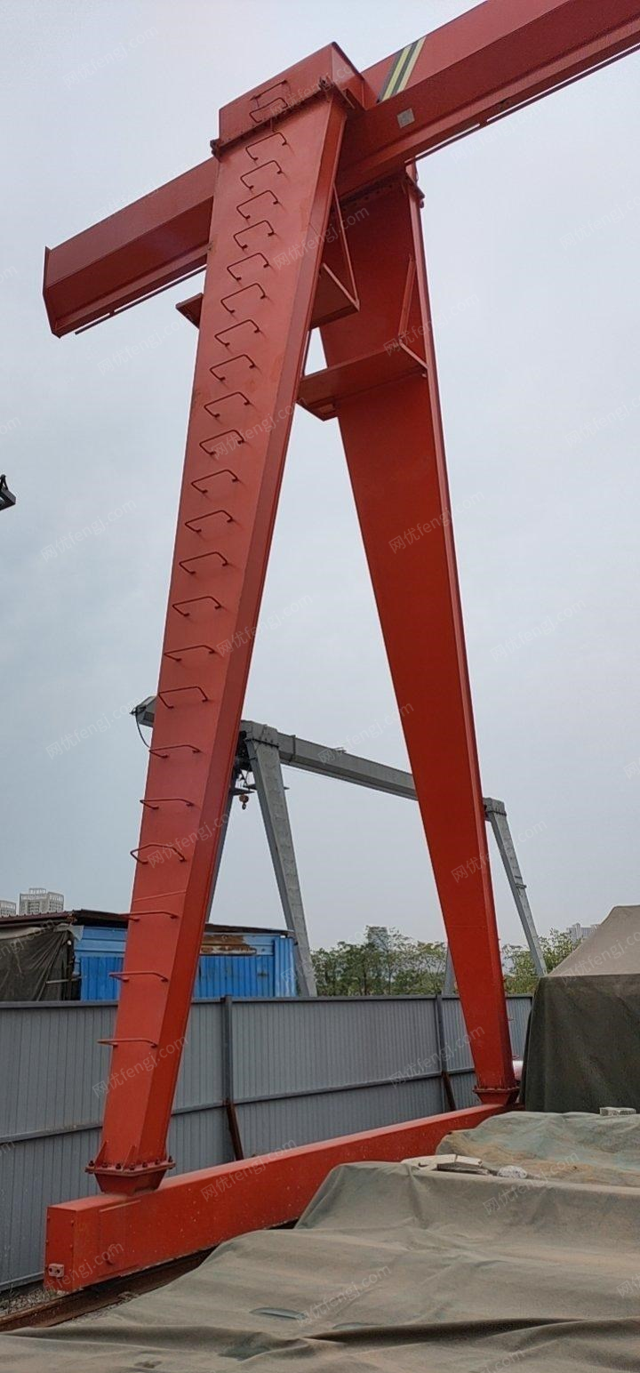 湖北武汉出售5吨，顶配，21米跨单悬4米，全包厢龙门吊行车行吊