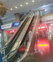 天津河东区出售两部二手扶梯,长10米，宽1.1米