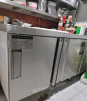 四川宜宾出售展示柜，四门冰柜，操作台,用了两个月