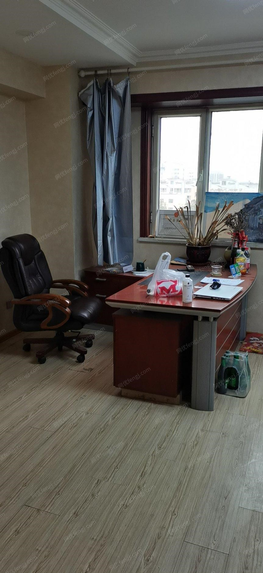 新疆乌鲁木齐办公家具全套打包出售