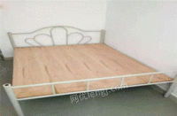 广东深圳二手铁床低价处理9成新铁架床 尺寸92宽2米长，1.2米宽2米长