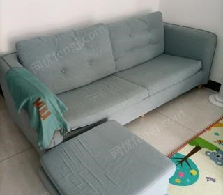 广西防城港因为家里添置，出售八成新沙发 用了一年