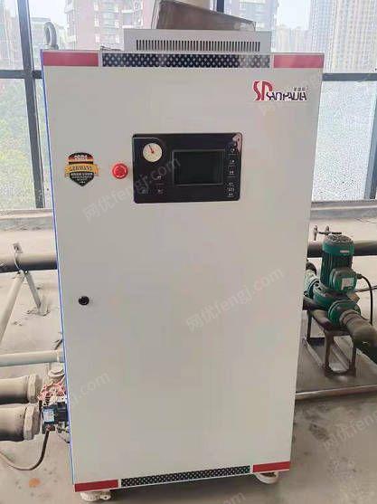 湖北武汉出售200KW冷凝模块式锅炉，采暖热水器及其它全套设备