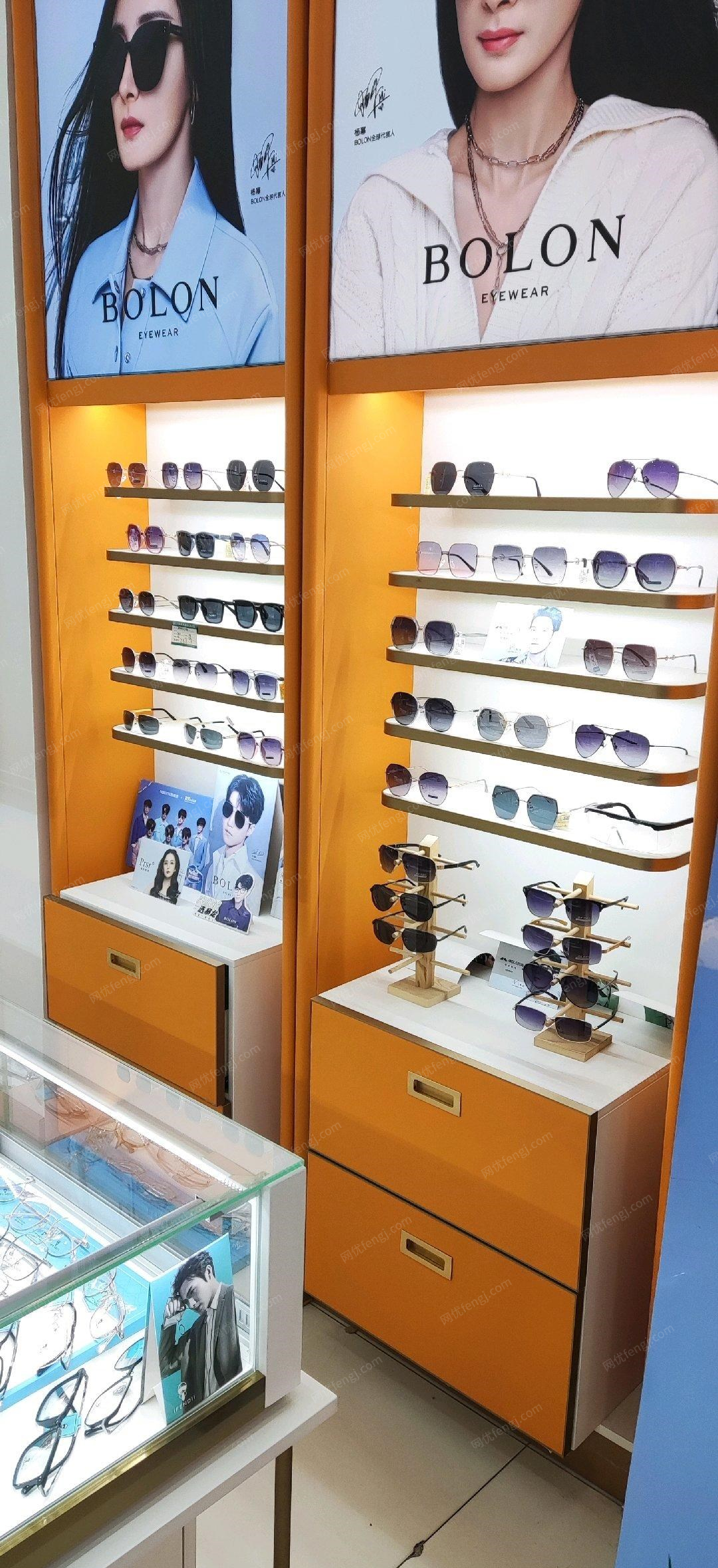 湖北武汉眼镜店撤店，低价处理二手柜台和设备
