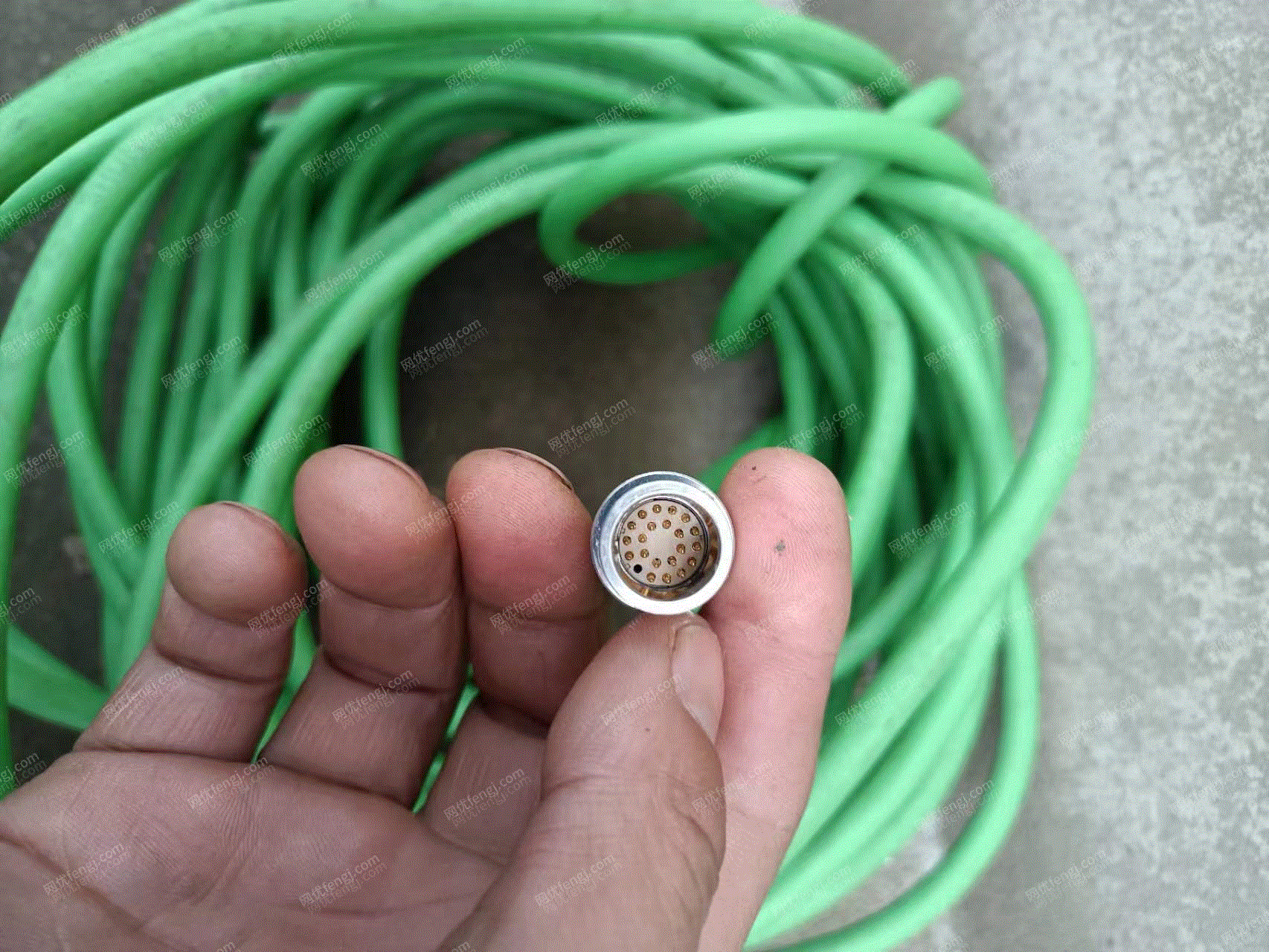 废旧电子元器件回收