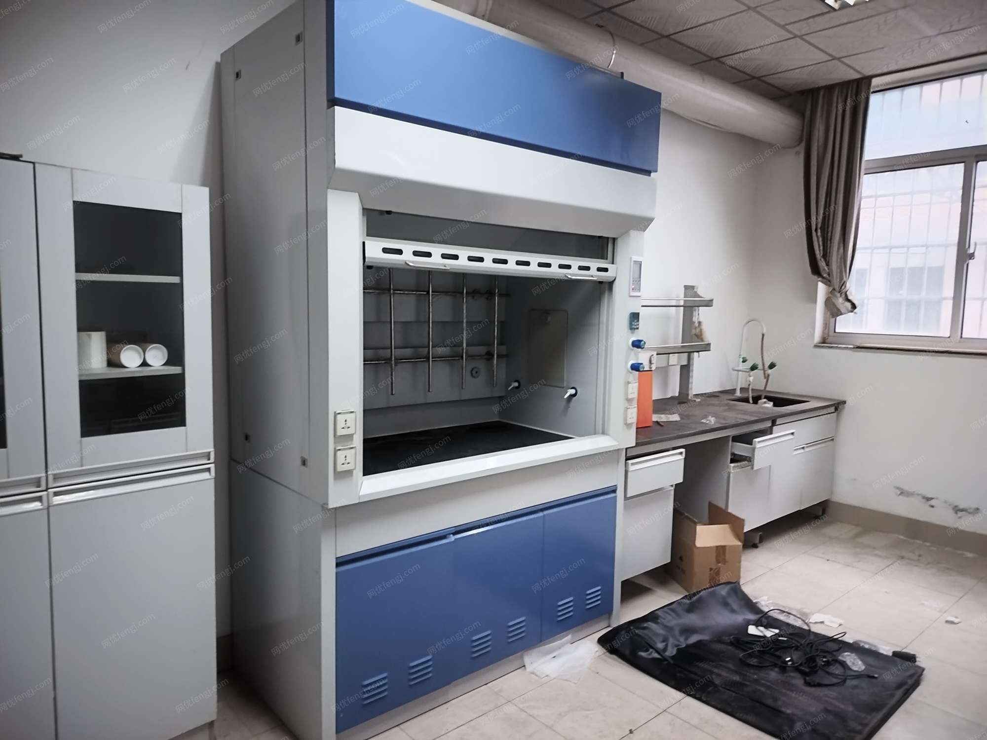 处理实验柜、实验室槕子、电热恒温鼓风干燥箱