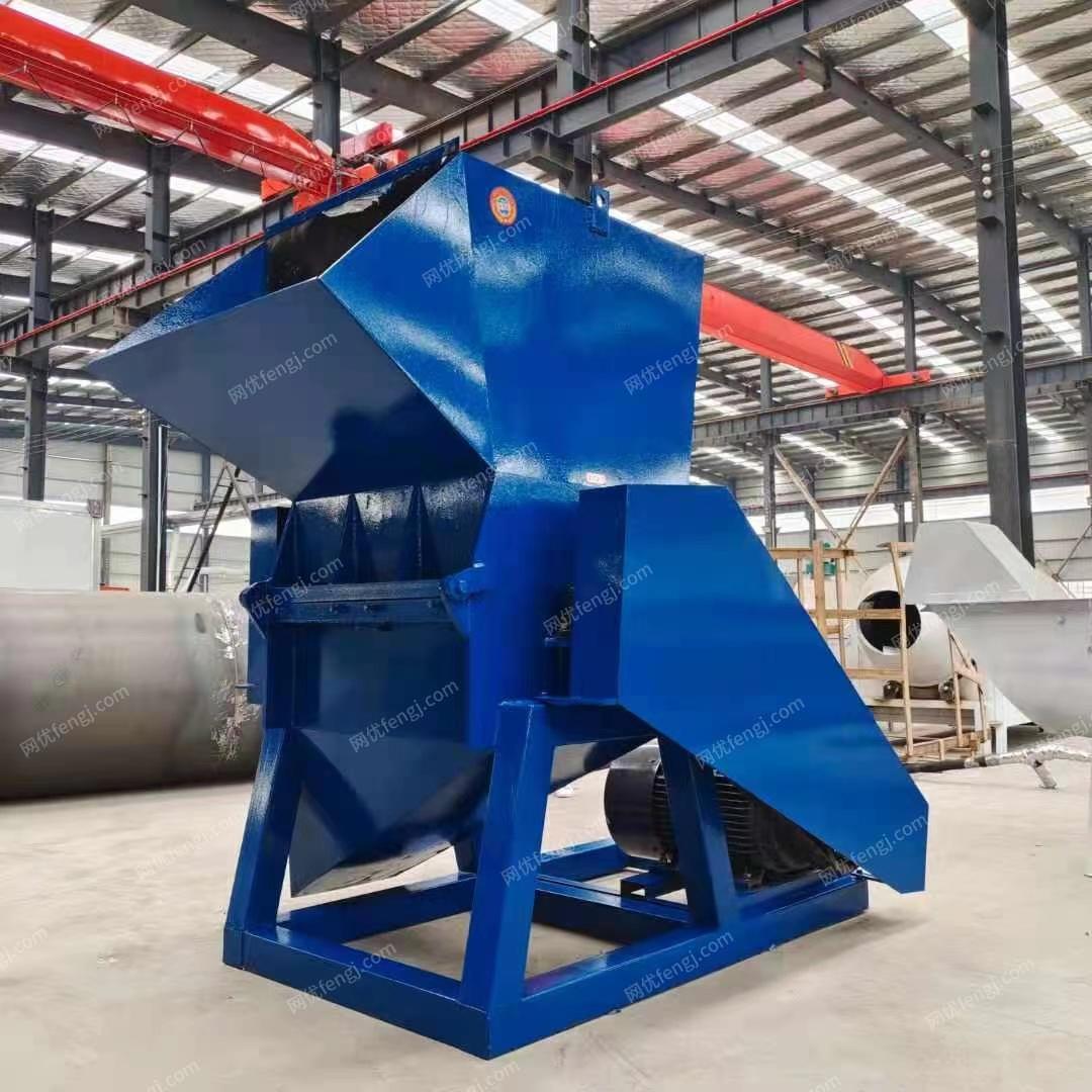 出售幾臺(tái)800~1600型撕碎機(jī) 二手塑料破碎機(jī)轉(zhuǎn)讓