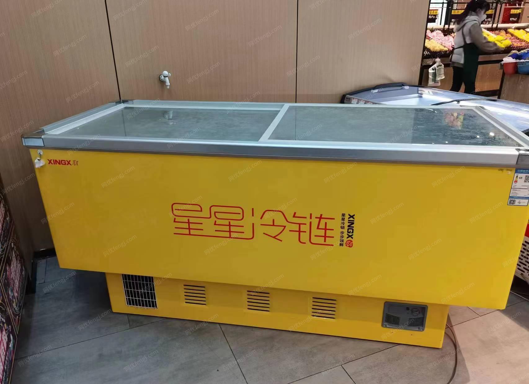 青海西宁九成新卧式冰柜，冷藏柜低价出售