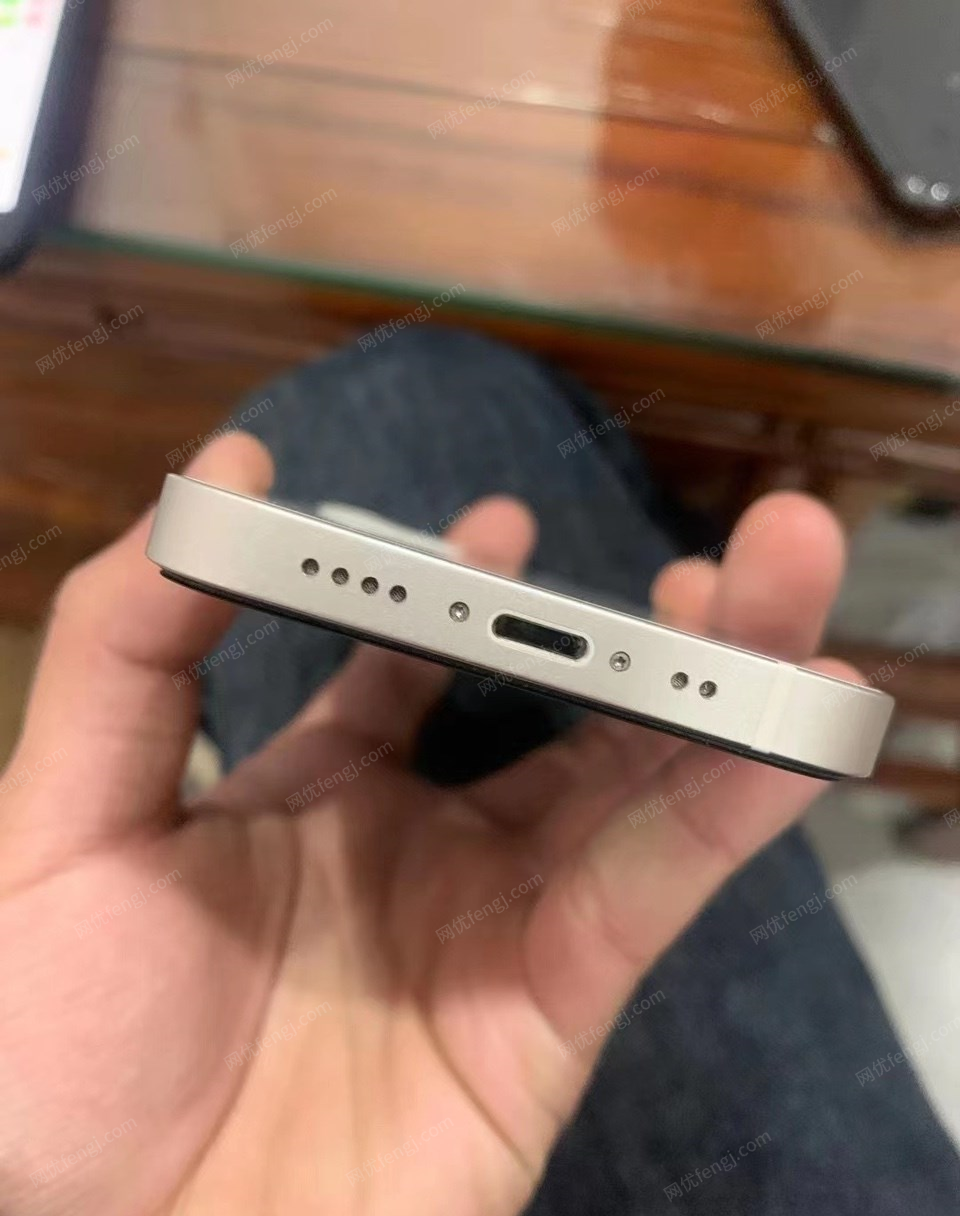 江西赣州出售苹果12mini64g外观成色很靓，换过屏幕，需要的联系我