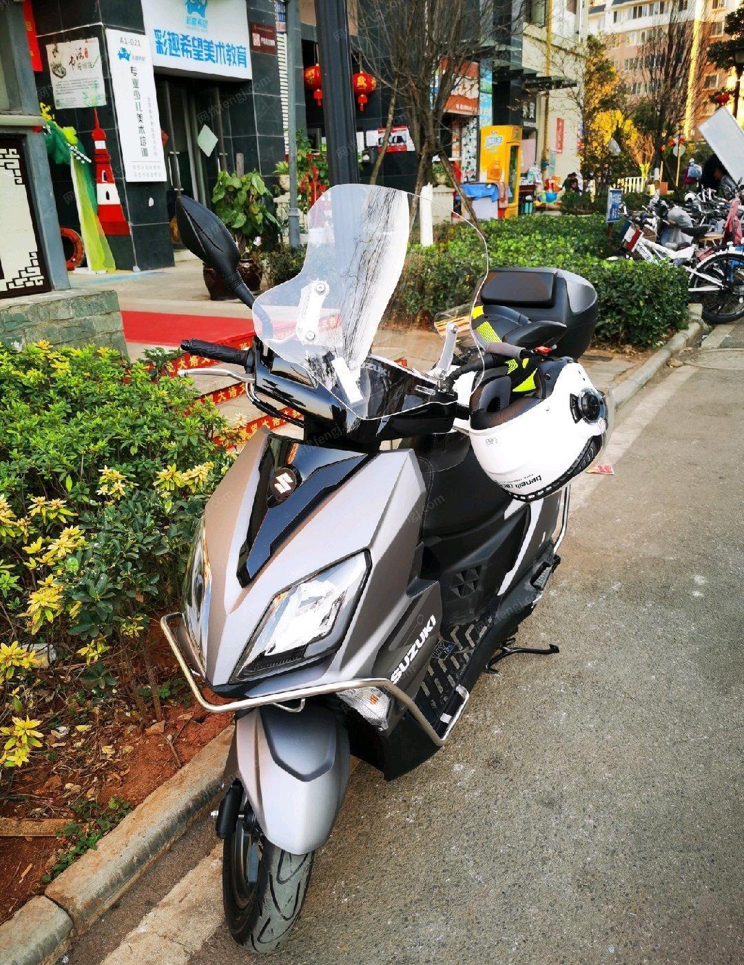 云南昆明精品uy125摩托车出售