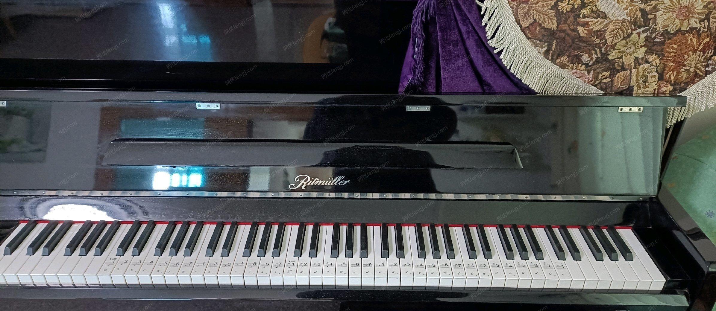 福建福州家用考级钢琴九成新出售