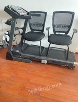 新疆乌鲁木齐出售闲置跑步机加两把椅子