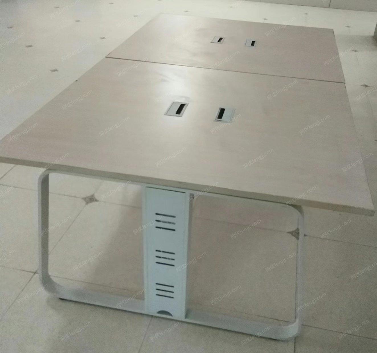 福建福州低价转让四人工位桌桌子提供电脑桌