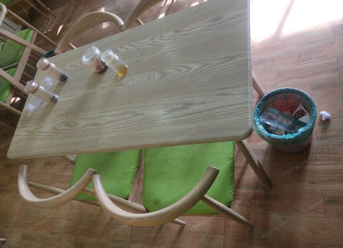 青海西宁由于增加了东西，处理自己饭店用得桌椅