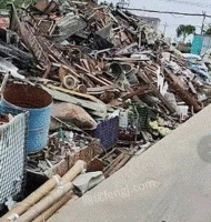 大量回收各类废铁　废旧金属
