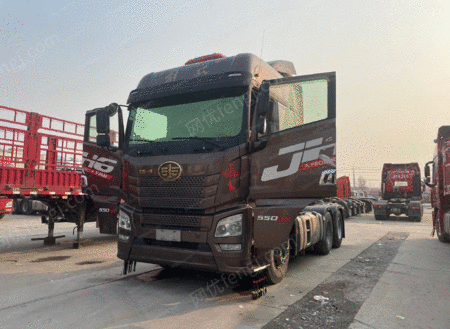 二手挂车/牵引车 出售