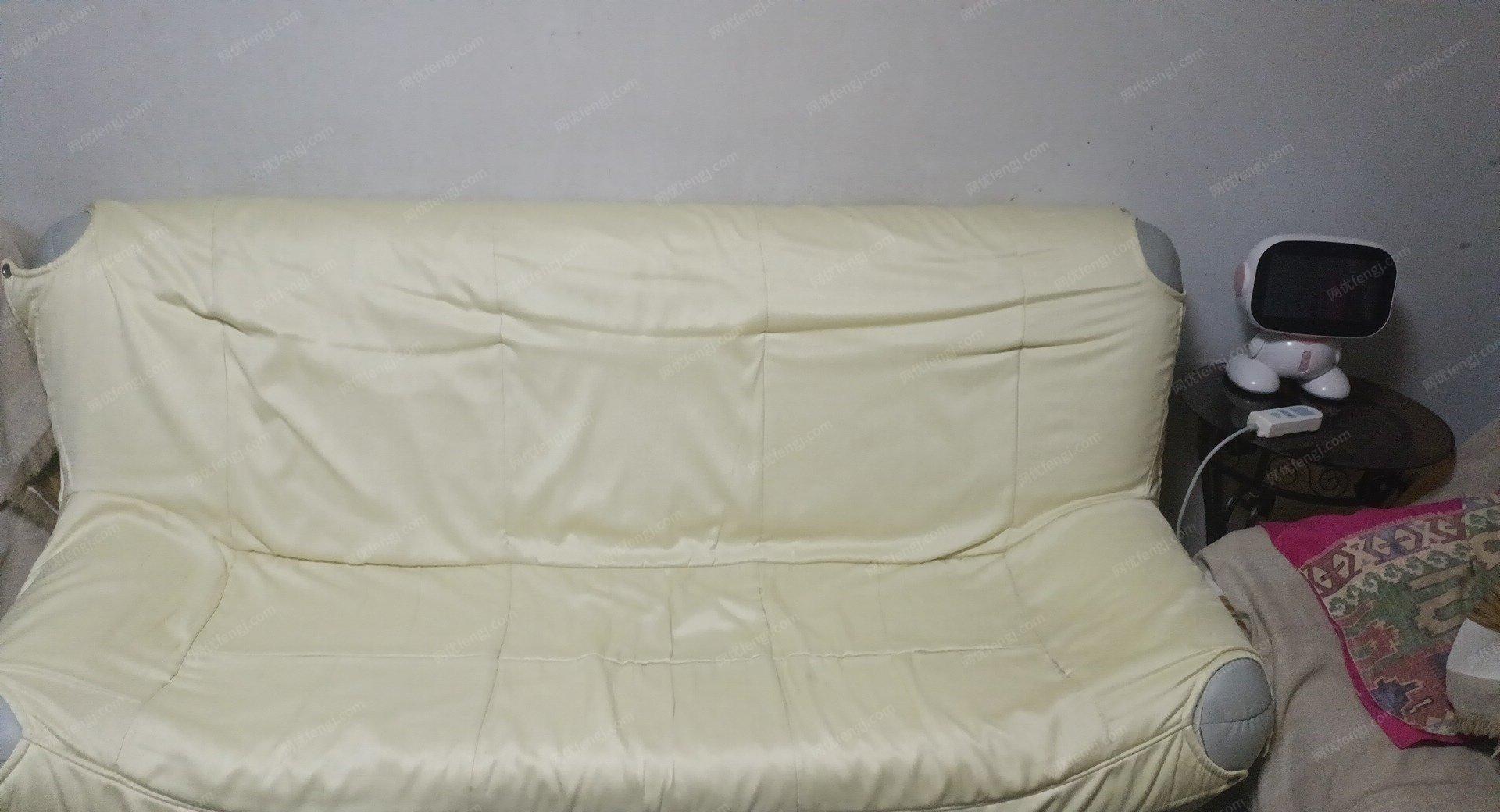 青海西宁自家使用经济实用沙发7成新转让