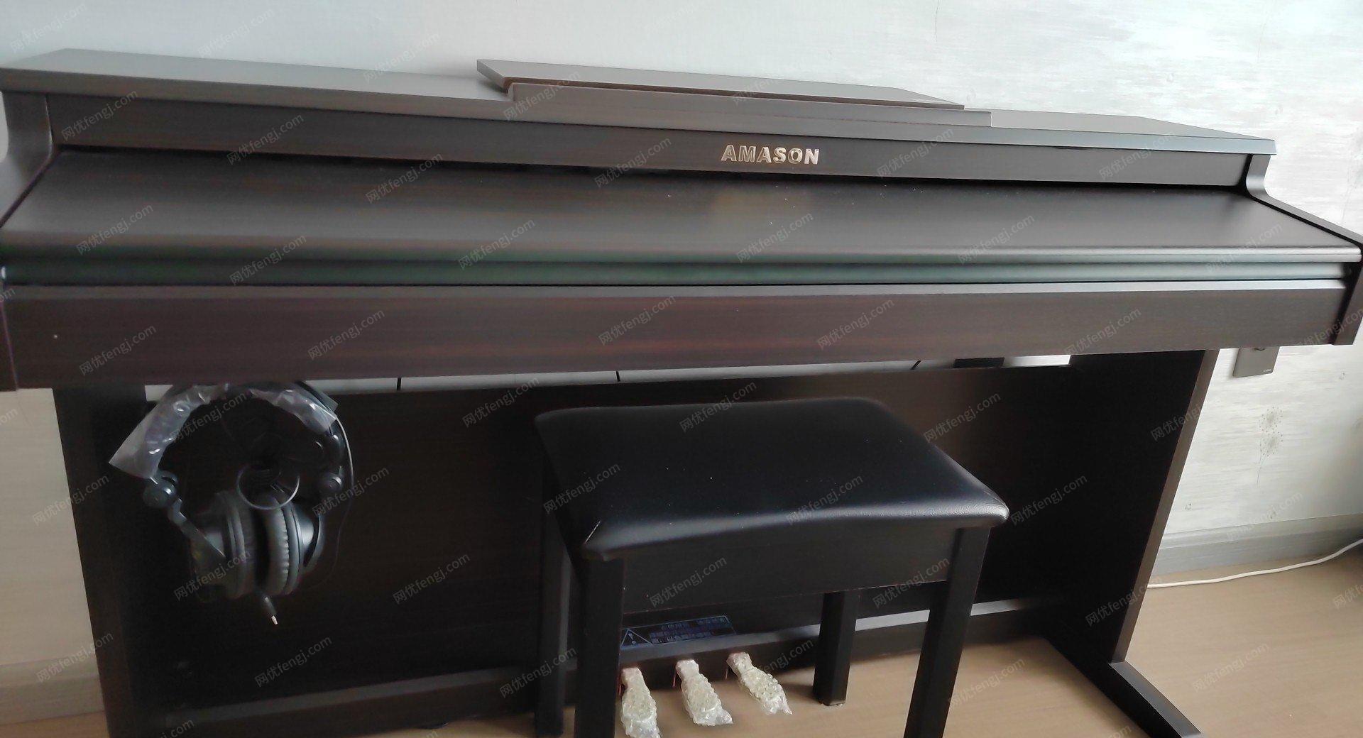 新疆克拉玛依因家里较近买了机械的，转让珠江电钢琴