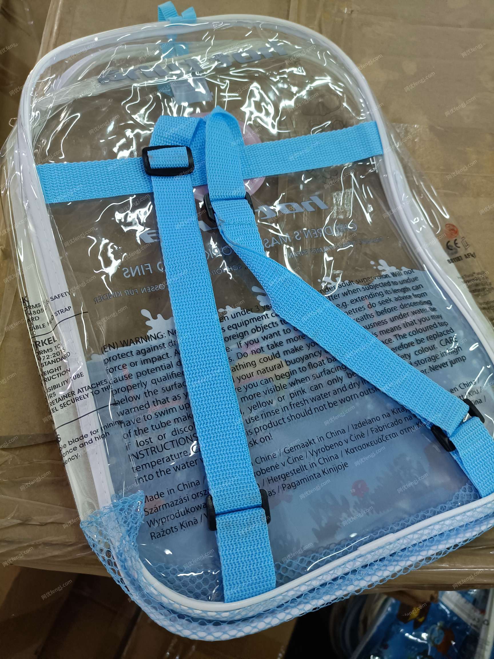 双肩背包 书包 玩具包 零食包大量低于成本价出售