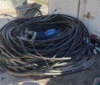 出售工地退下来混泥土输送泵。95平方电缆线，五芯500米，铝芯，使用过一次