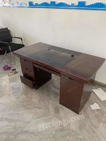 抚州地区长期回收办公桌 办公椅 工业风扇 仓库货架 文件柜
