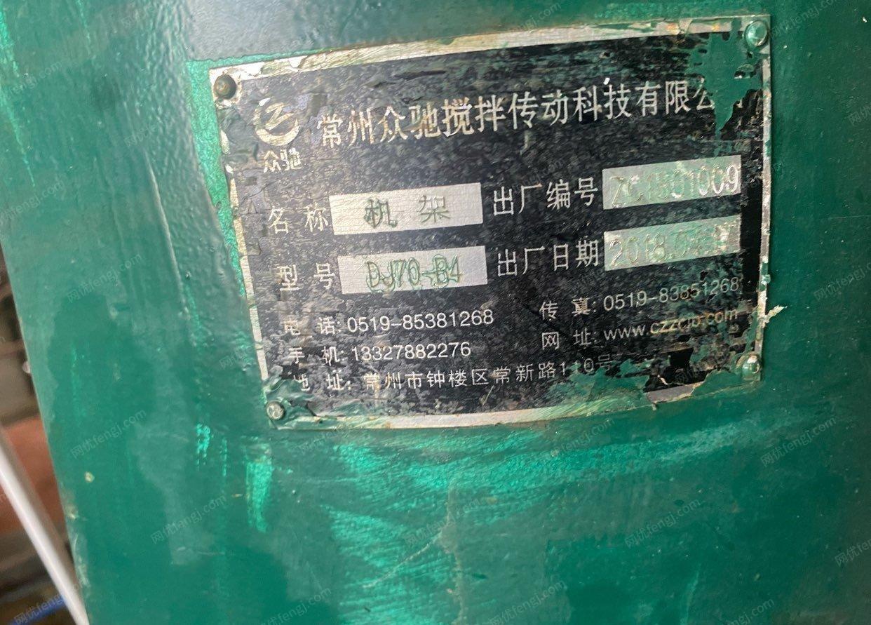 福建莆田出售3吨不锈钢304反应釜两个搅拌罐1.5吨真空泵变频器