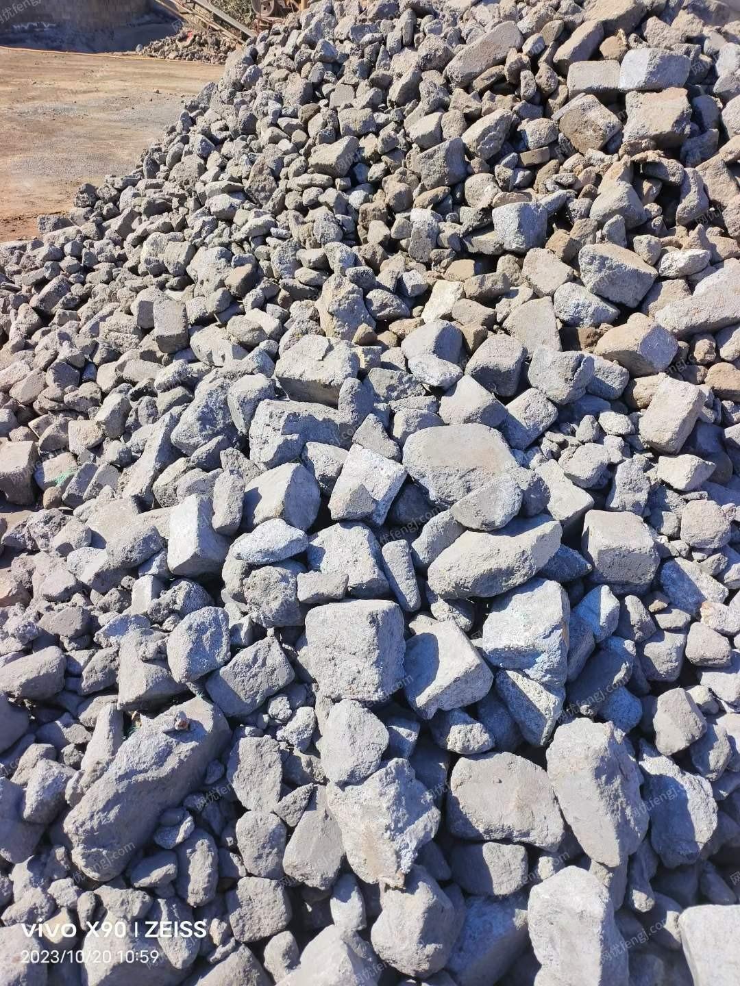 山东出售镁碳砖一百多吨
