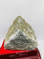 【抵押处置】01048含金矿石富矿原石标本重约6斤，具体含金量不详处理招标