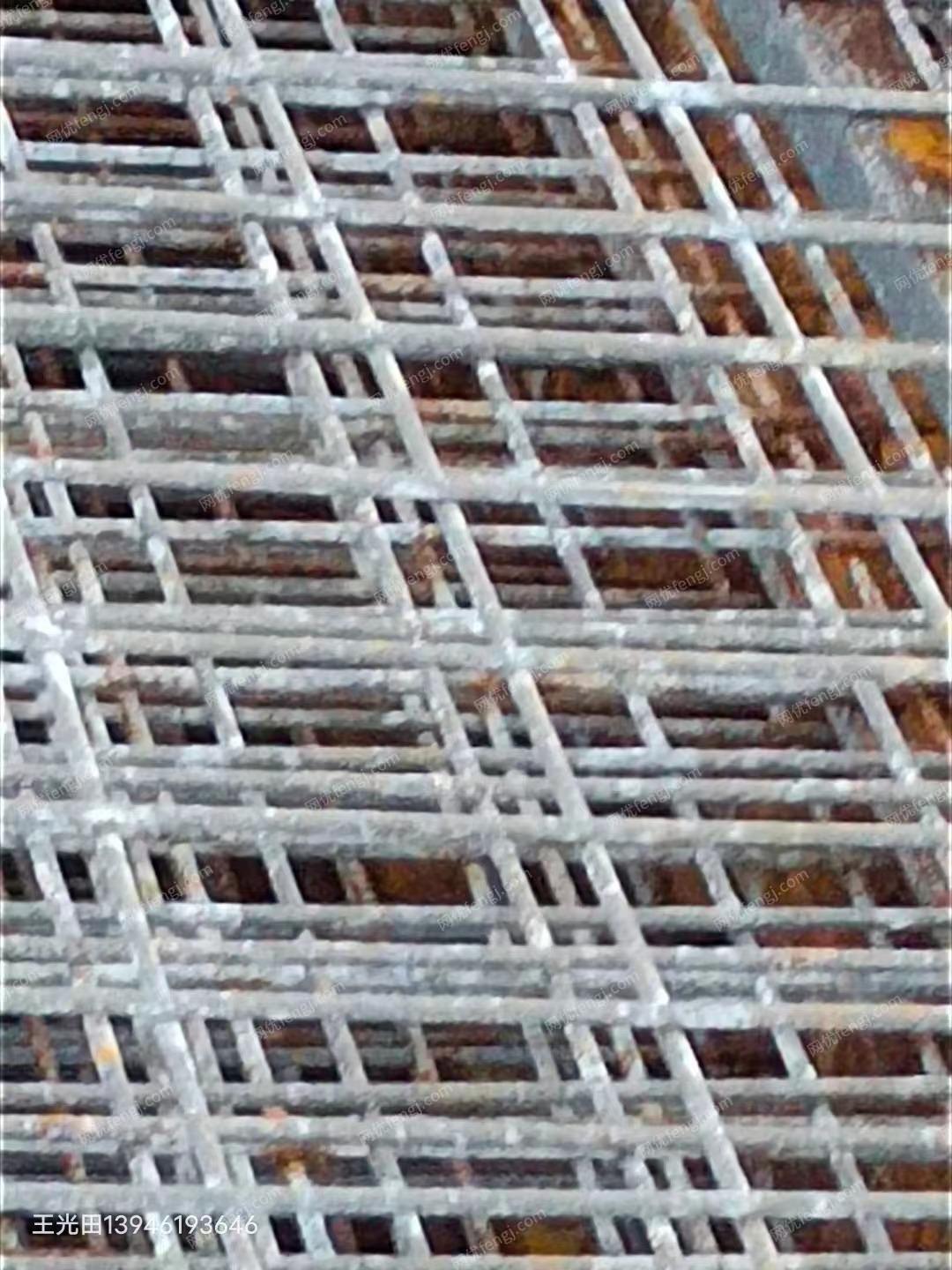 供应围挡铁丝网宽88公分长4米，宽2米，长2.85米两种板 有意者联系